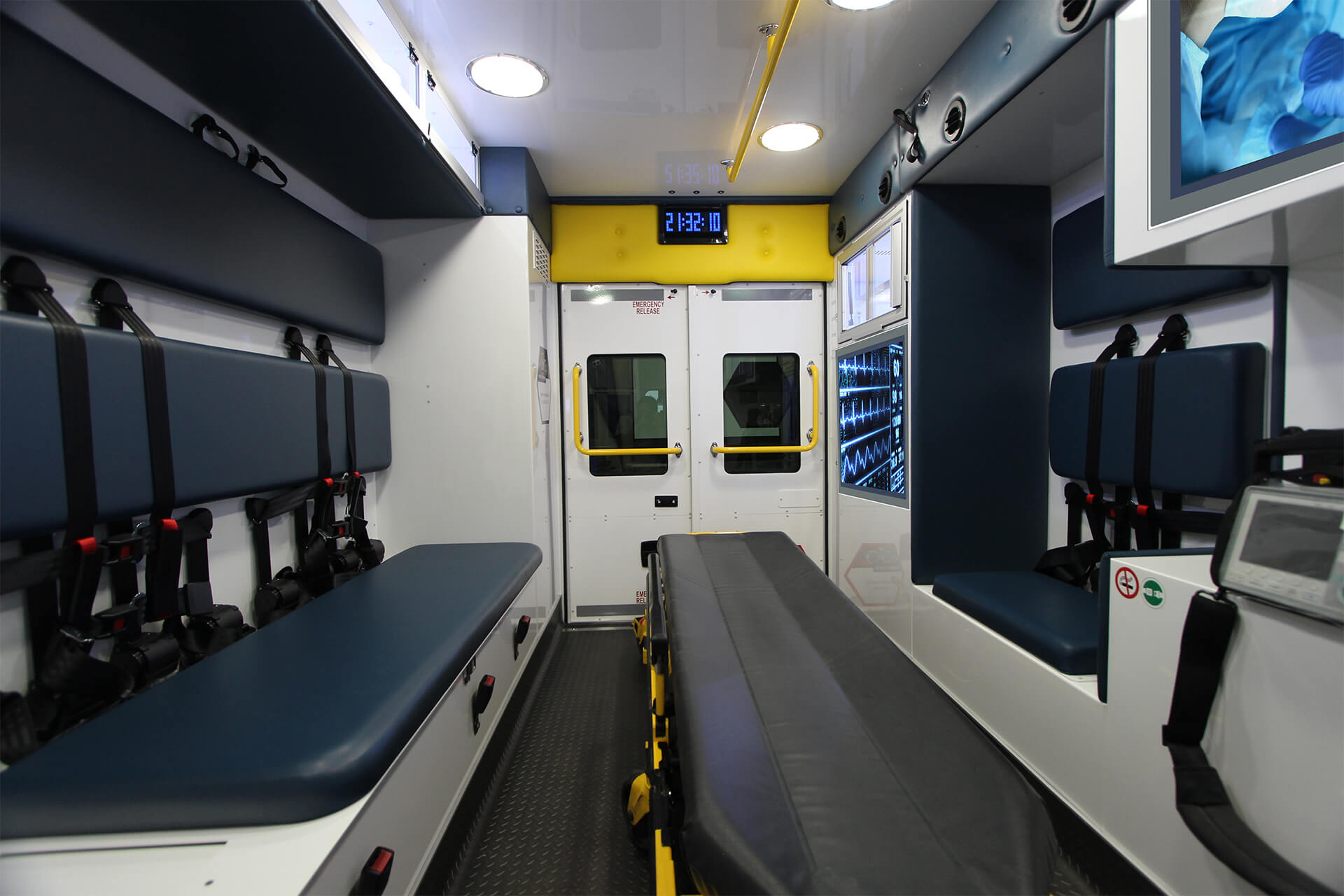 Panel PCs for Ambulance Remote Diagnosis